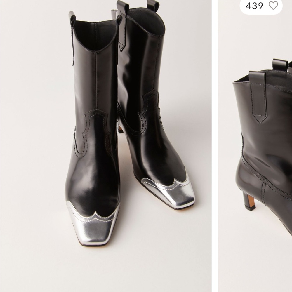 BRAND NEW IN BOX WOMENS BOOTS